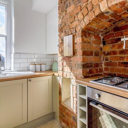 Beautiful 1 Bed Apartment In The Heart Of Matlock Matlock  Dış mekan fotoğraf